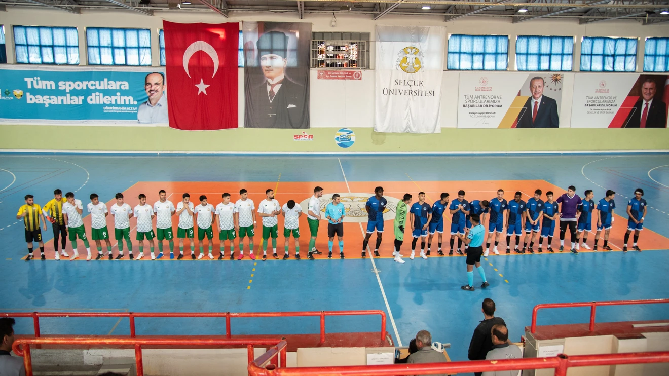 Selçuk Üniversitesi futsal müsabakalarına ev sahipliği yapıyor